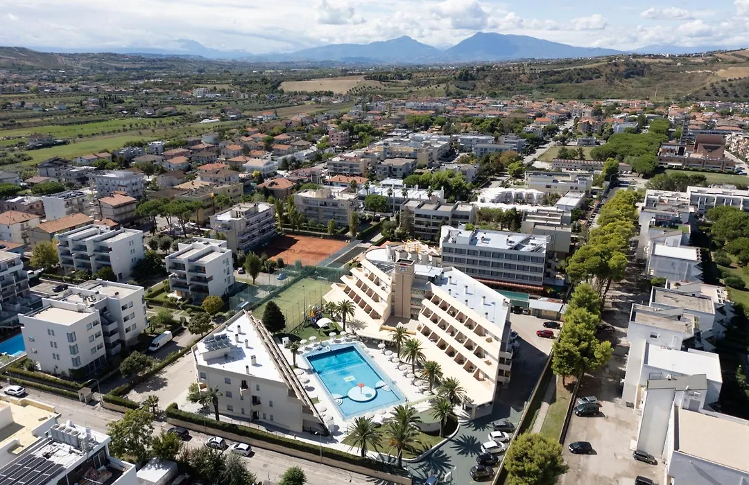 Park Hotel&Dependance con Spiaggia-1