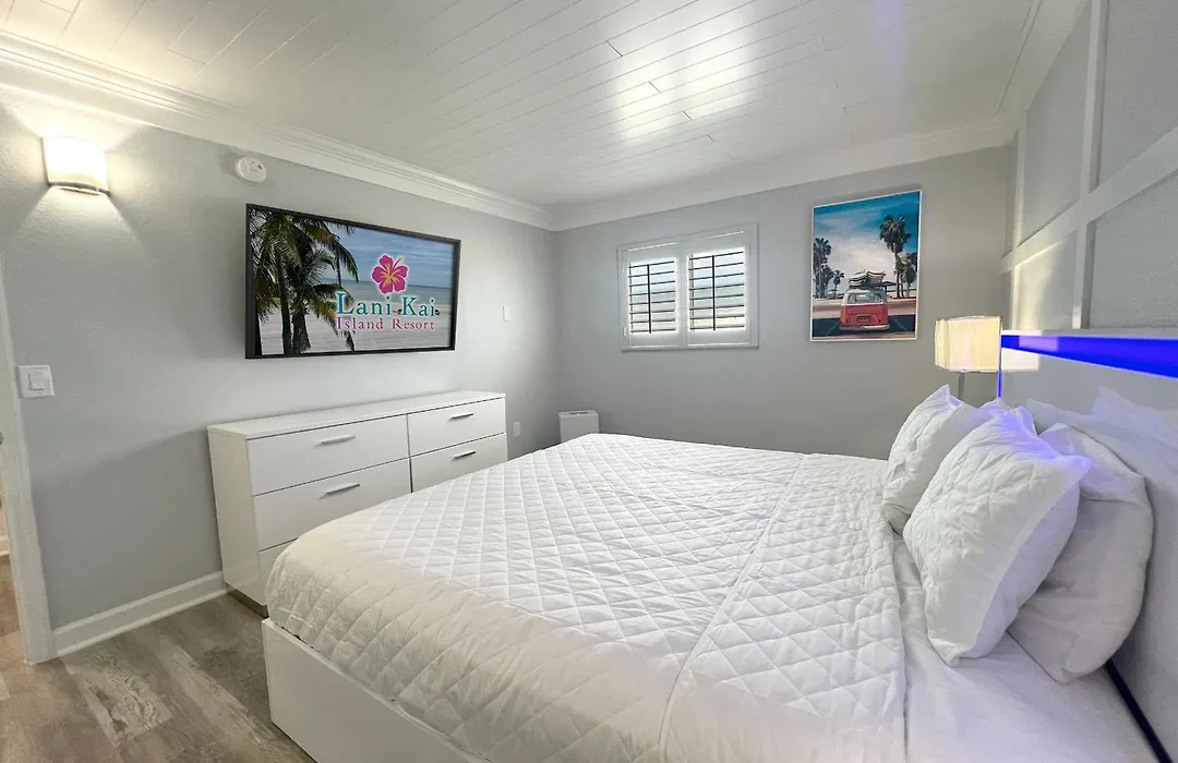 Lani Kai Island Resort (Adults Only)-1