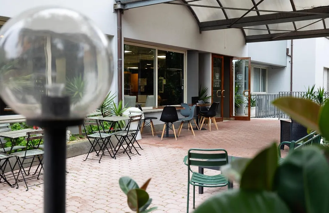 Scheppers Hotel&Hostel-1