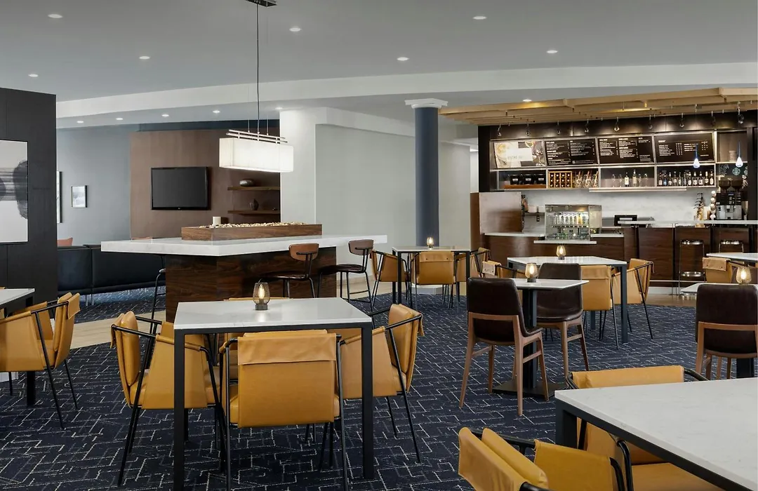 Courtyard By Marriott Salisbury-1