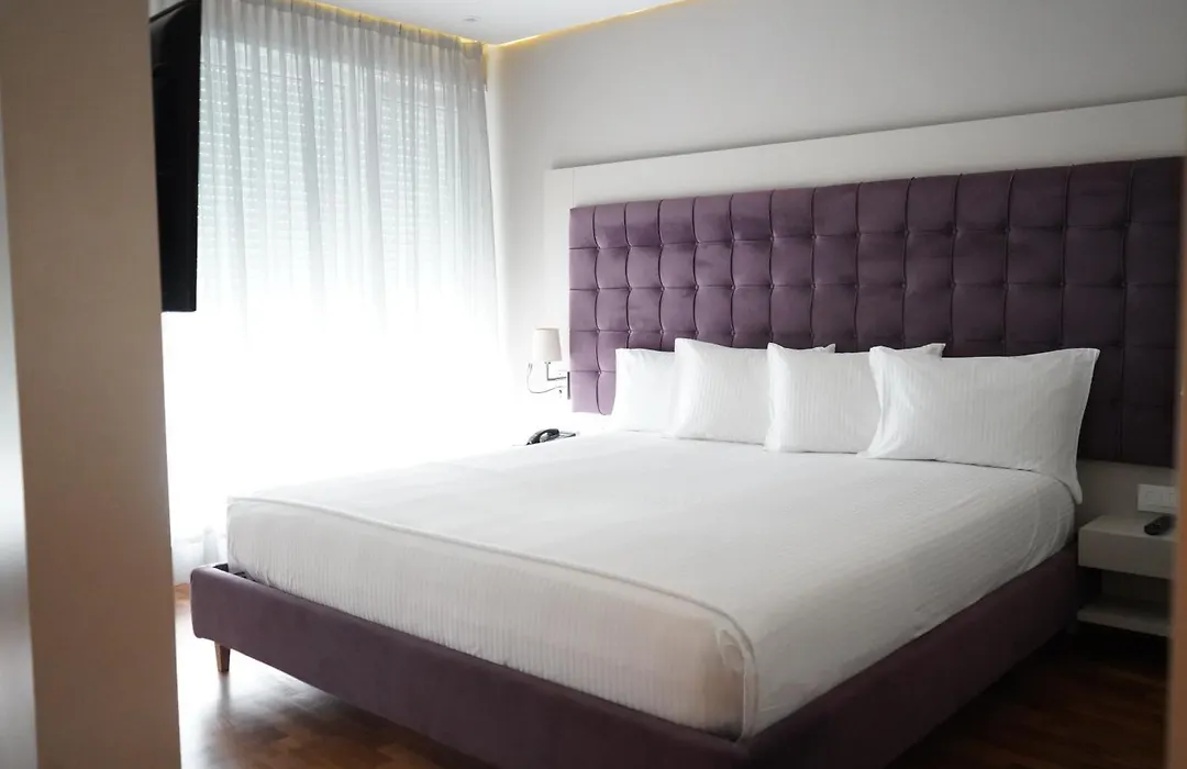 Bougainville Bay Hotel-1