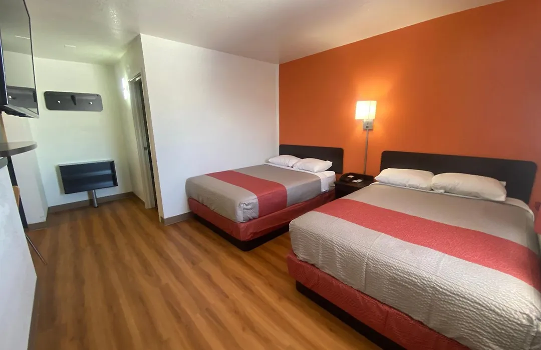 Motel 6-Goodland, Ks-1