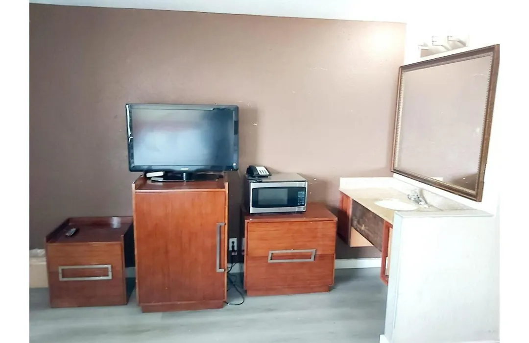 Travel Inn By Oyo Omaha-1