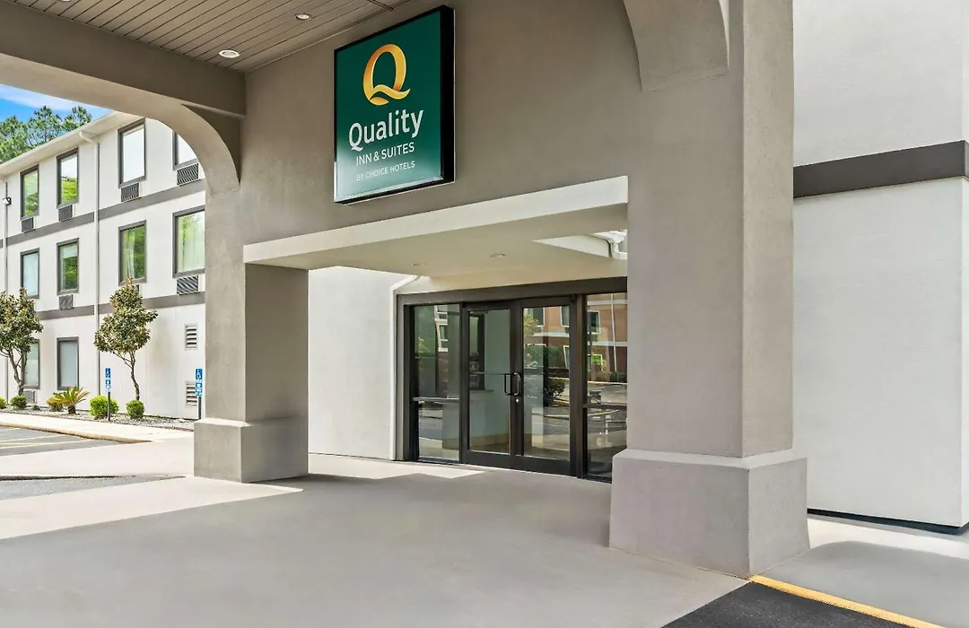 Quality Inn & Suites Biloxi - Ocean Springs-1