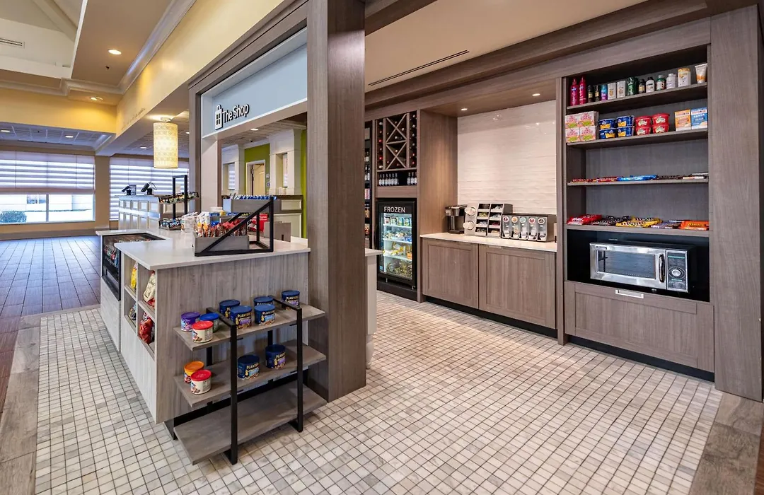 Hilton Garden Inn Newport News-1