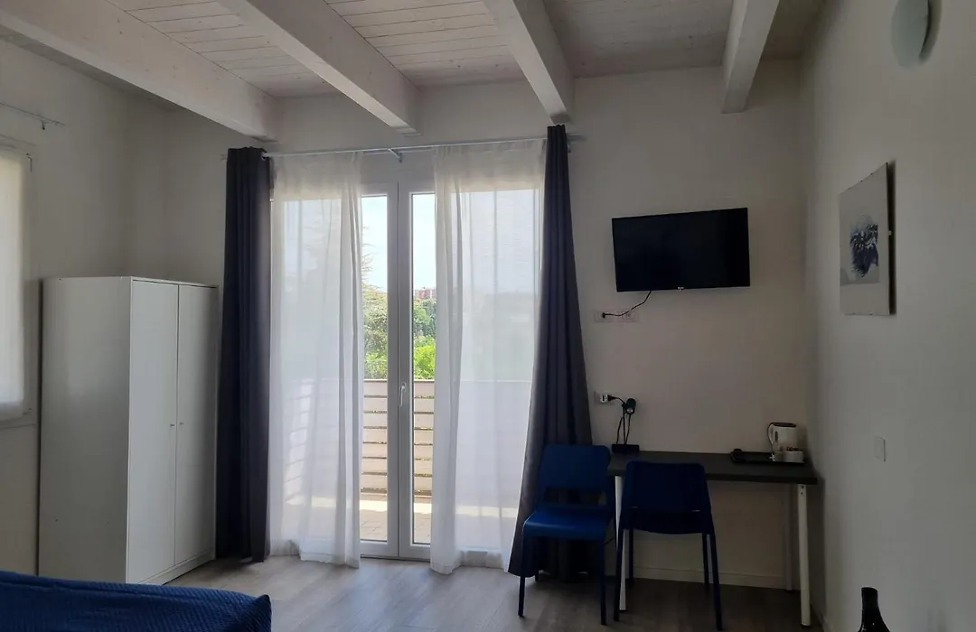 B&B-Country House-Appartamenti Ai Cipressi-1