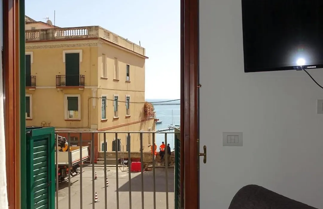 Ninina Boutique Suites-1