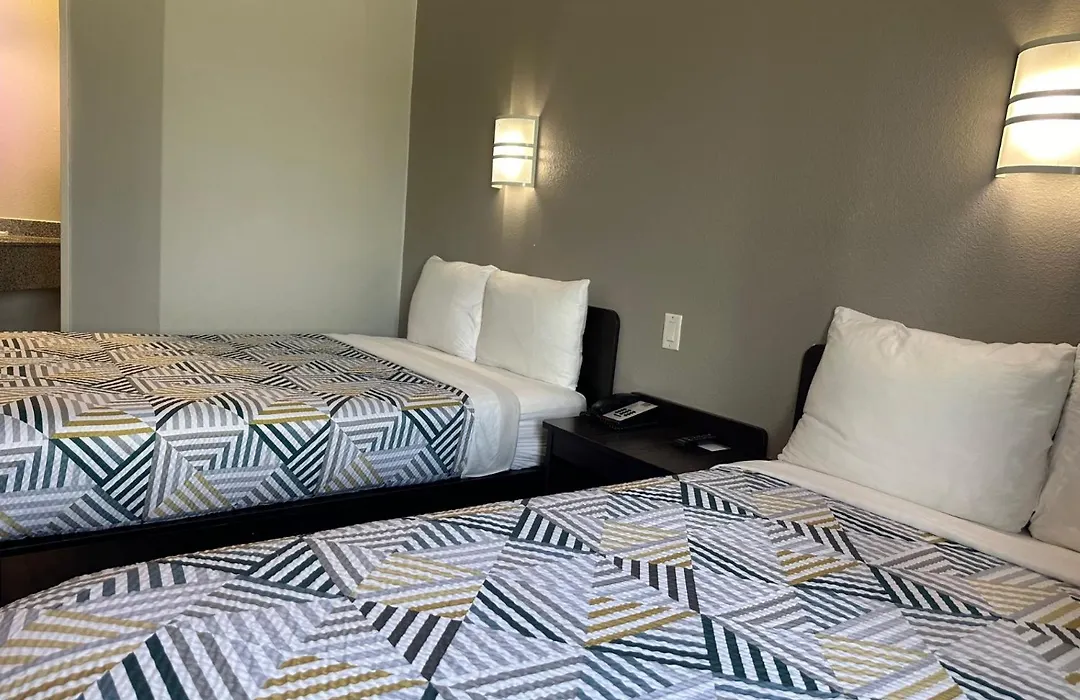 Motel 6-Mission, Tx-1