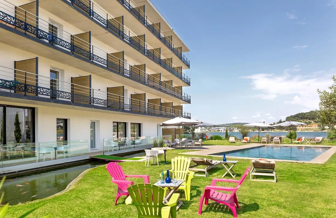 Golden Tulip Hotel & Rooftop Martigues Provence-1