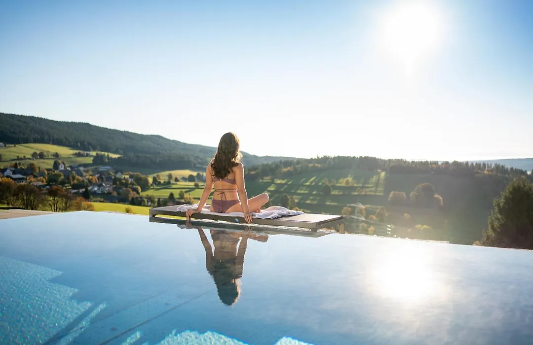 Schwarzwald Wellnesshotel SAIGERHÖH I Spa Golf&Wandern über dem Titisee-1
