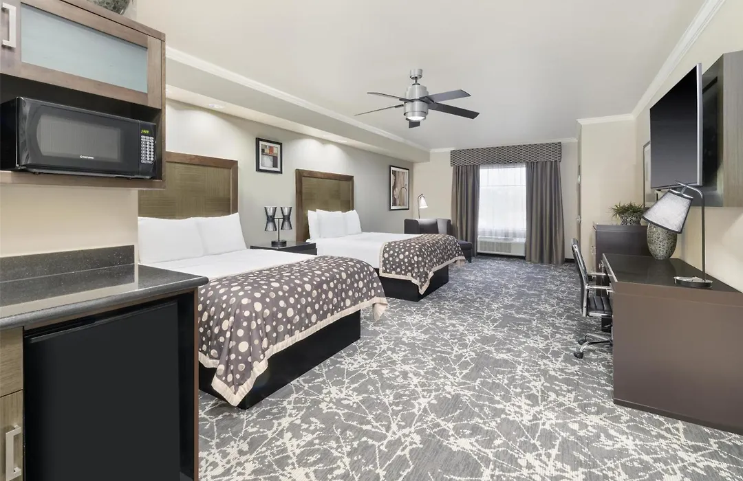 Best Western Premier Crown Chase Inn & Suites-1
