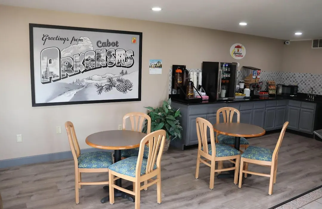 Super 8 By Wyndham Cabot-1