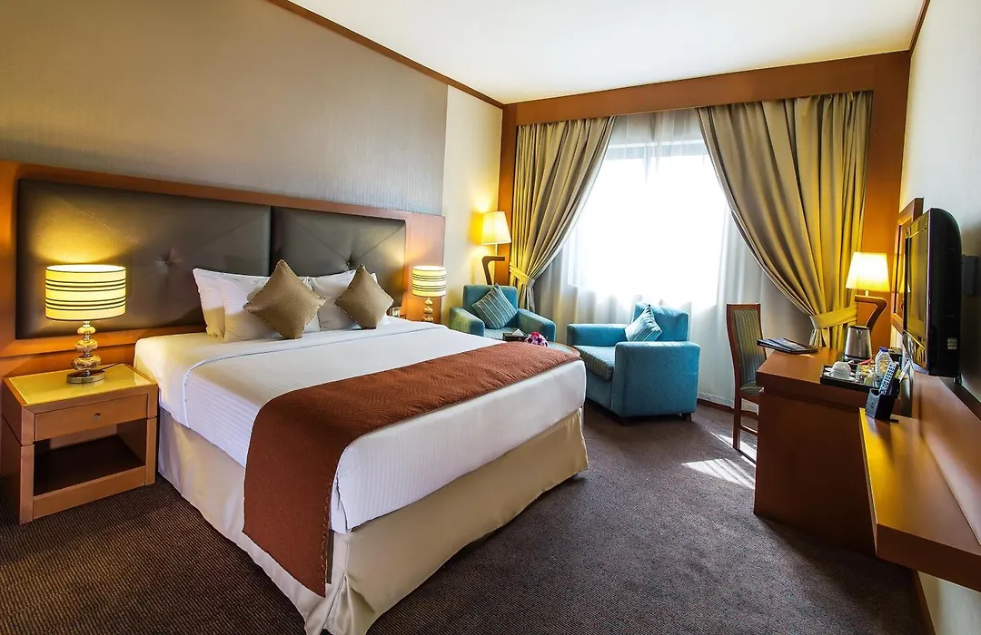 Landmark Summit Hotel-1