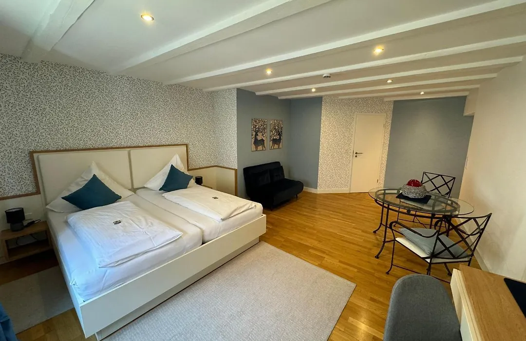 Hotel zum Braunen Hirschen-1