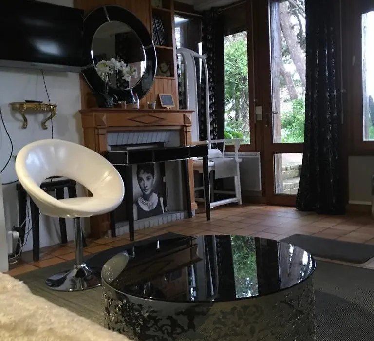 Chante Brise B&B-1