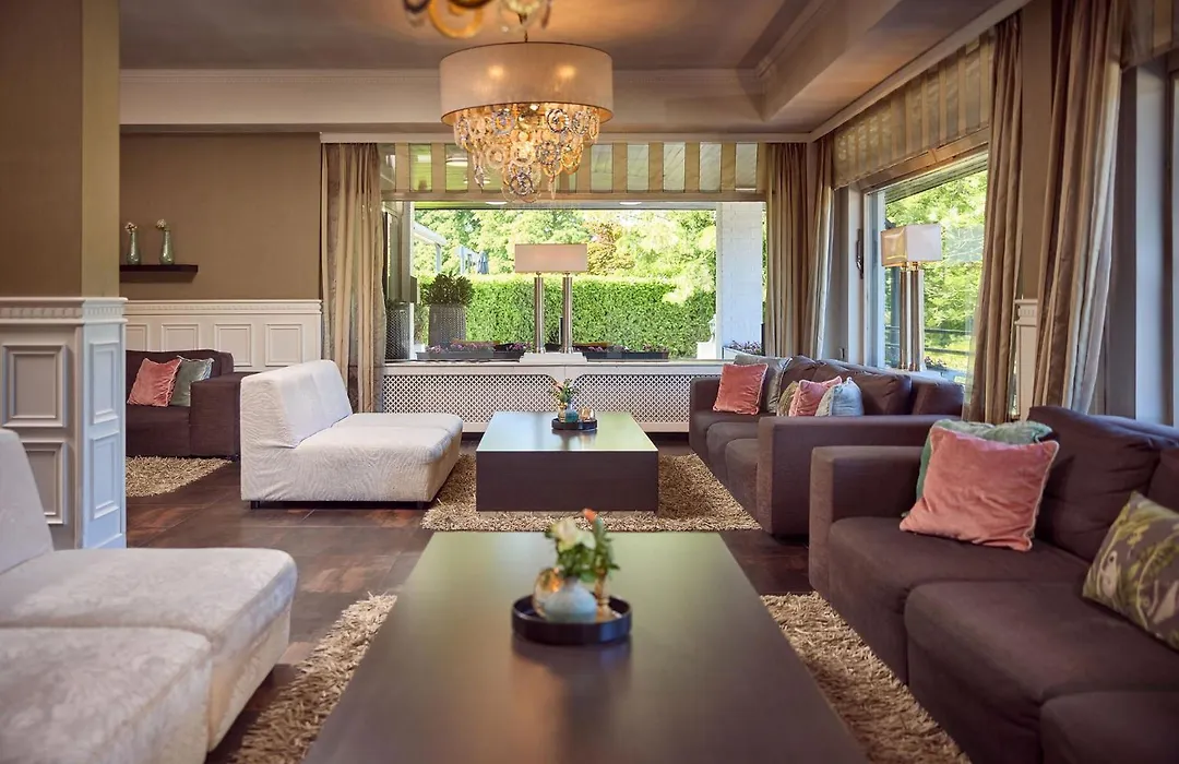 Hotel Moers Van Der Valk-1