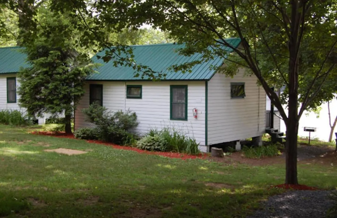 The Elms Waterfront Cottages-1