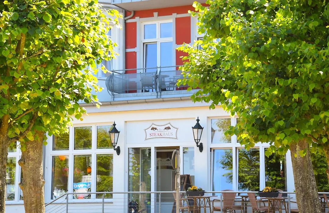 Strandvilla Viktoria-1