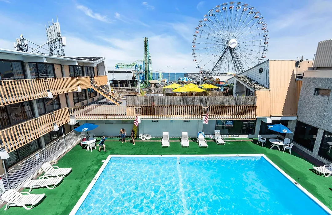 Aztec Ocean Resort-1