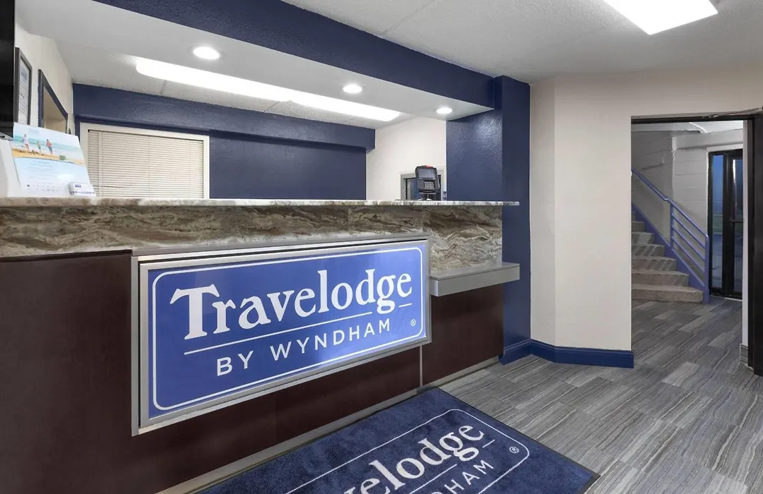 Travelodge By Wyndham Madison Heights Mi-1