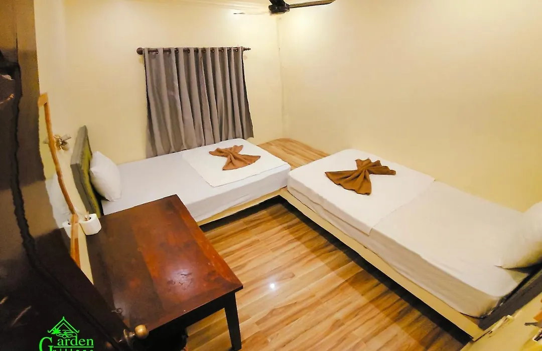 Garden Village Guesthouse & Pool Bar-1
