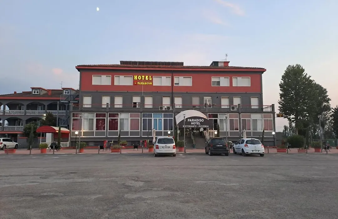 Hotel Paradiso-1