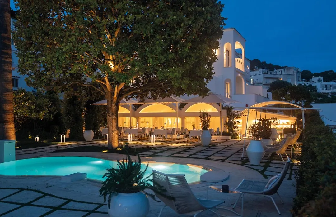 Pazziella Garden&Suites-1