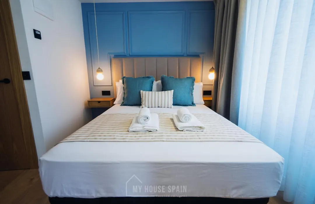 Hotel Central By Myhousespain-1