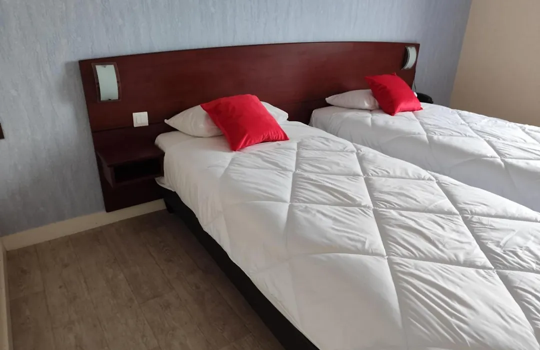 Cit'Hotel Saint Jacques-1