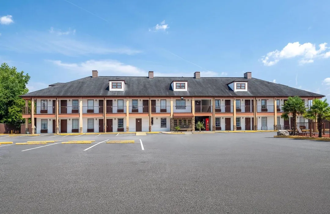 Baymont By Wyndham Commerce Ga Near Tanger Outlets Mall-1