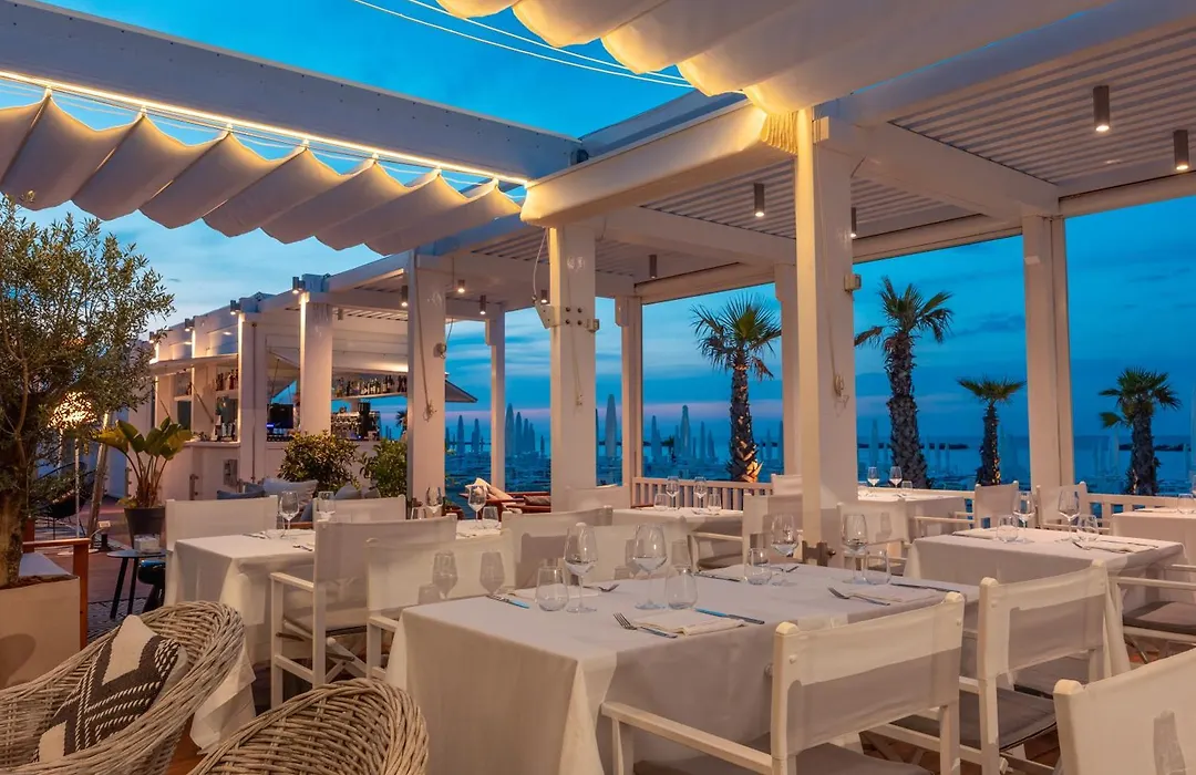 Excelsior Hotel, Spa & Lido - Preferred Hotels & Resorts-1
