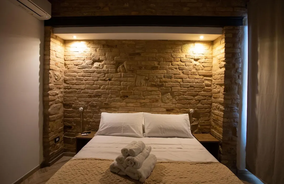 AL 54 Accommodation-1
