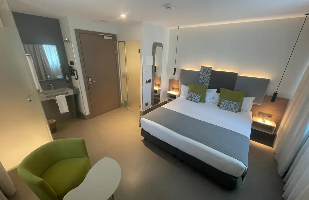 Urban A+++ Hotel-1