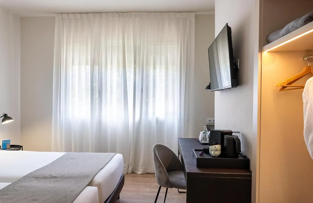 Tres Torres Atiram Hotel-1