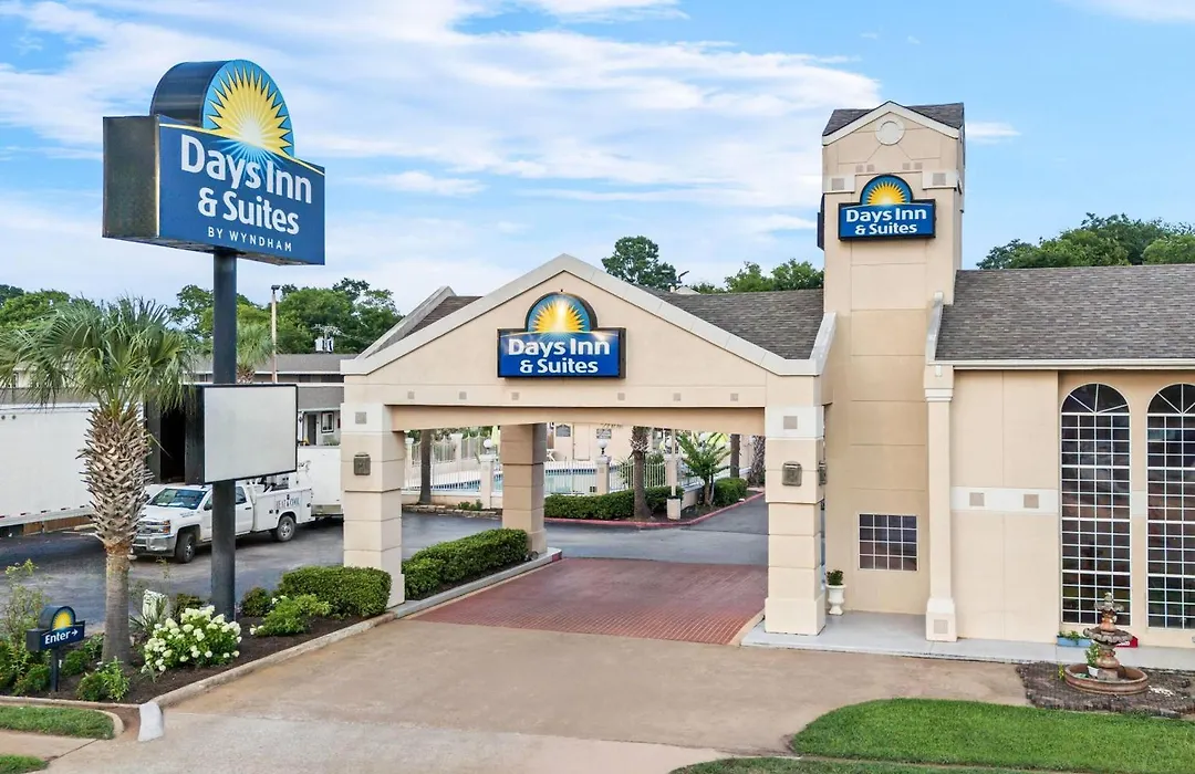 Days Inn By Wyndham Nacogdoches/Sfa University/Downtown-1