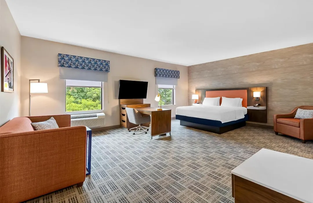 Hampton Inn & Suites Grove City-1
