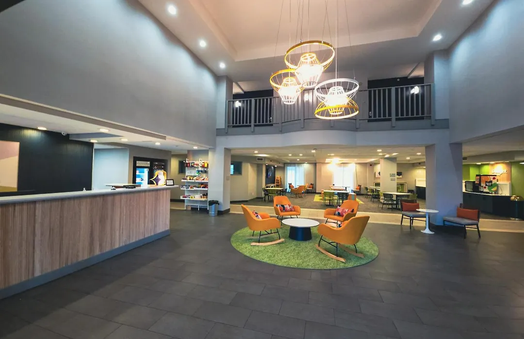 Spark By Hilton Mechanicsburg-1