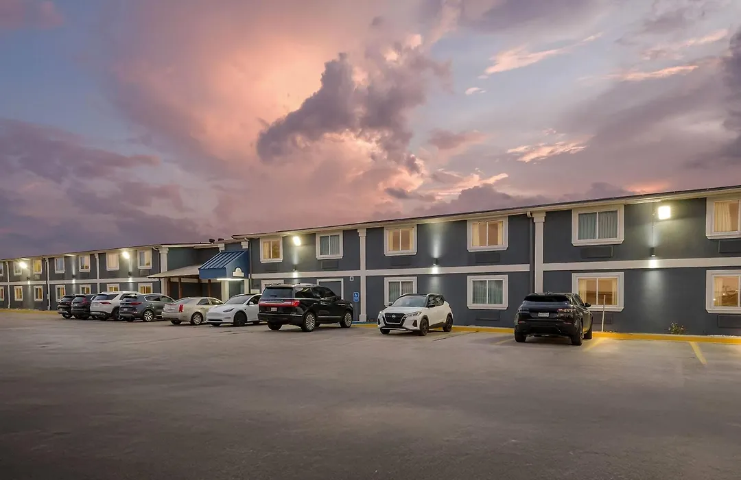 Days Inn By Wyndham New Orleans Pontchartrain-1