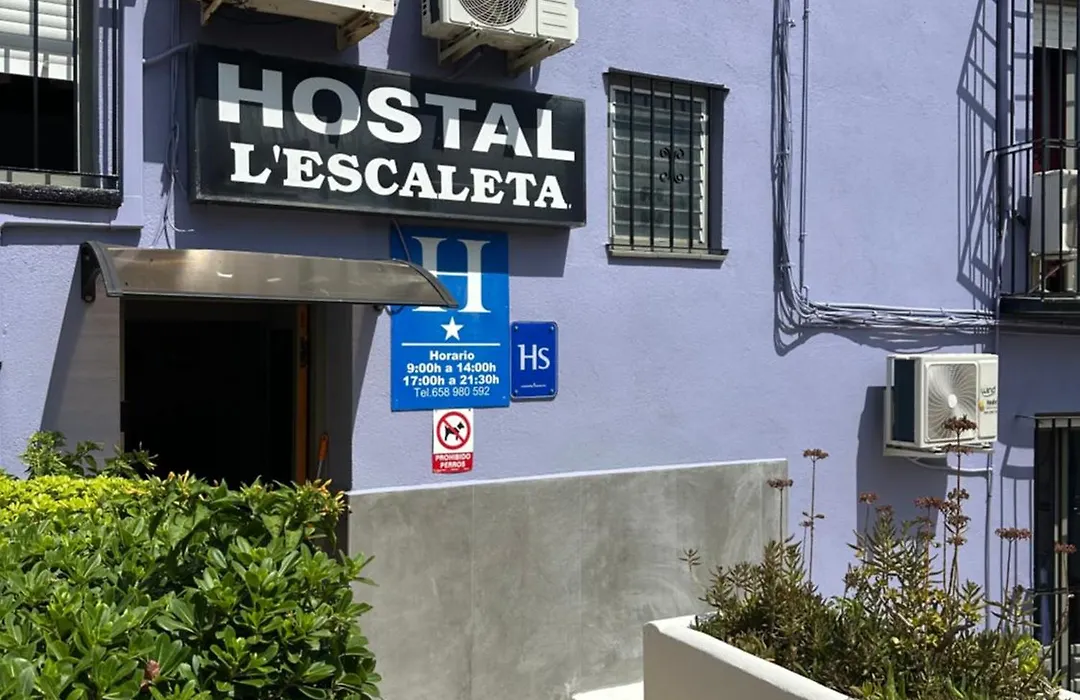 Hostal L'Escaleta-1