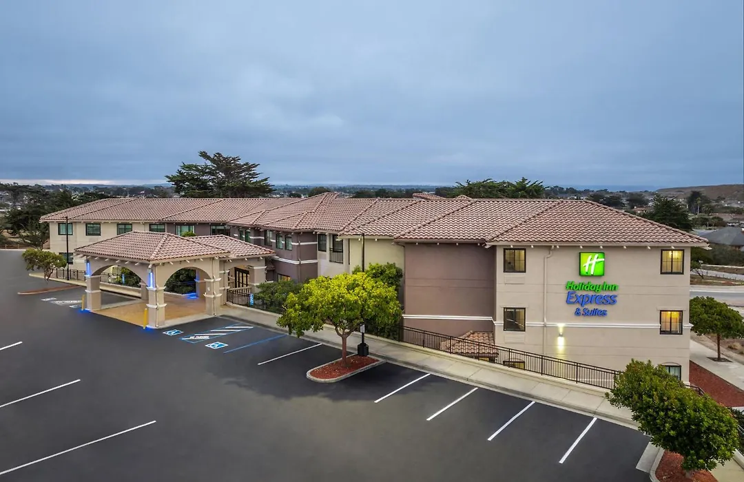 Holiday Inn Express Hotel & Suites Marina By Ihg-1