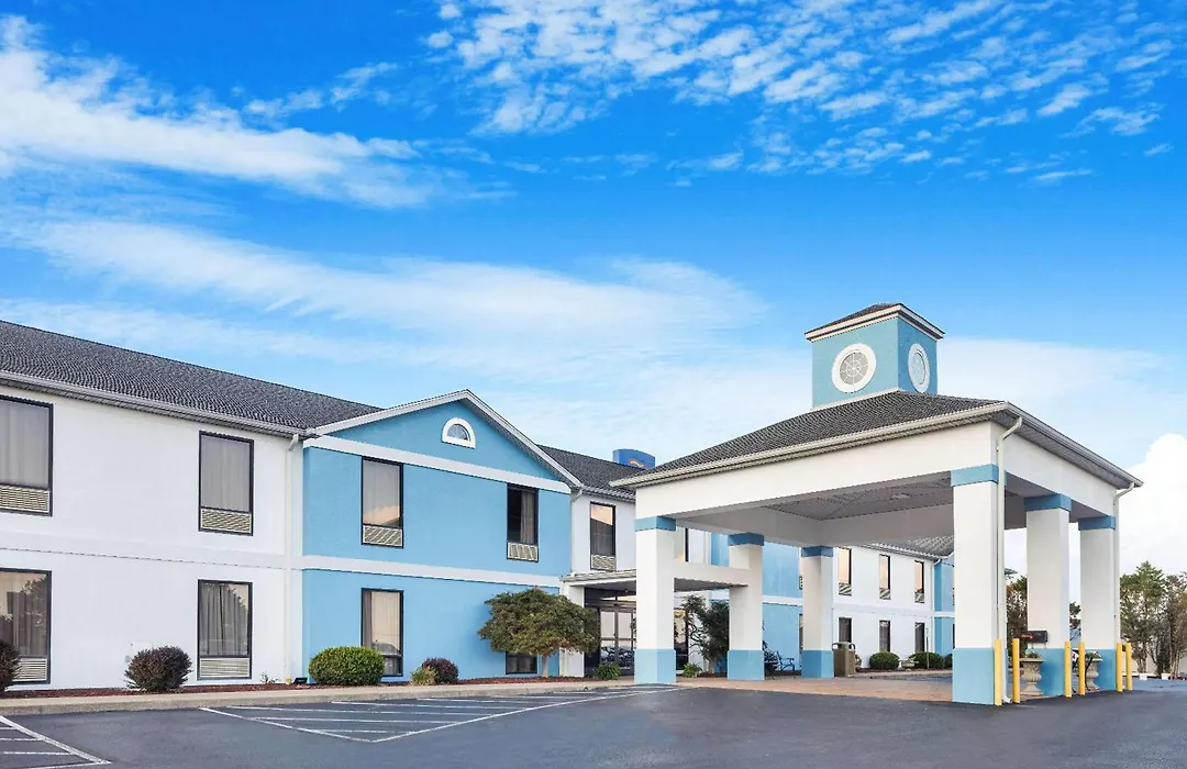 Baymont By Wyndham Madisonville-1