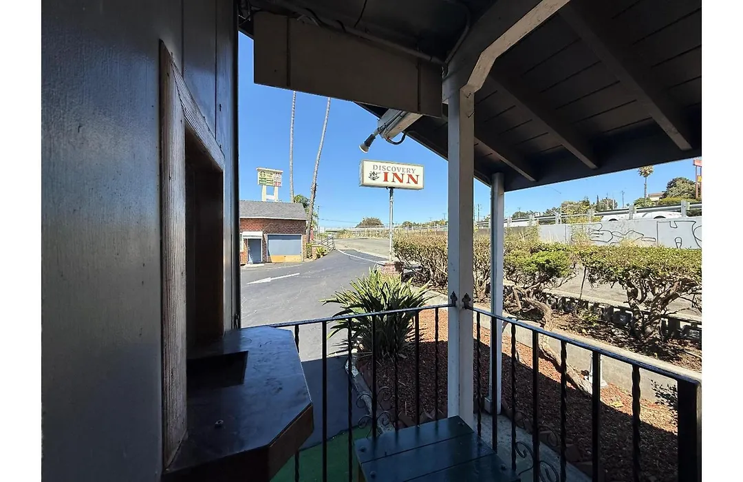 Discovery Inn Vallejo I 80 Near Napa Ca-1