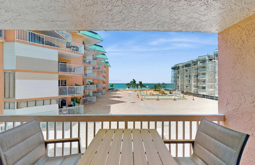 Beach Cottage 2202-1