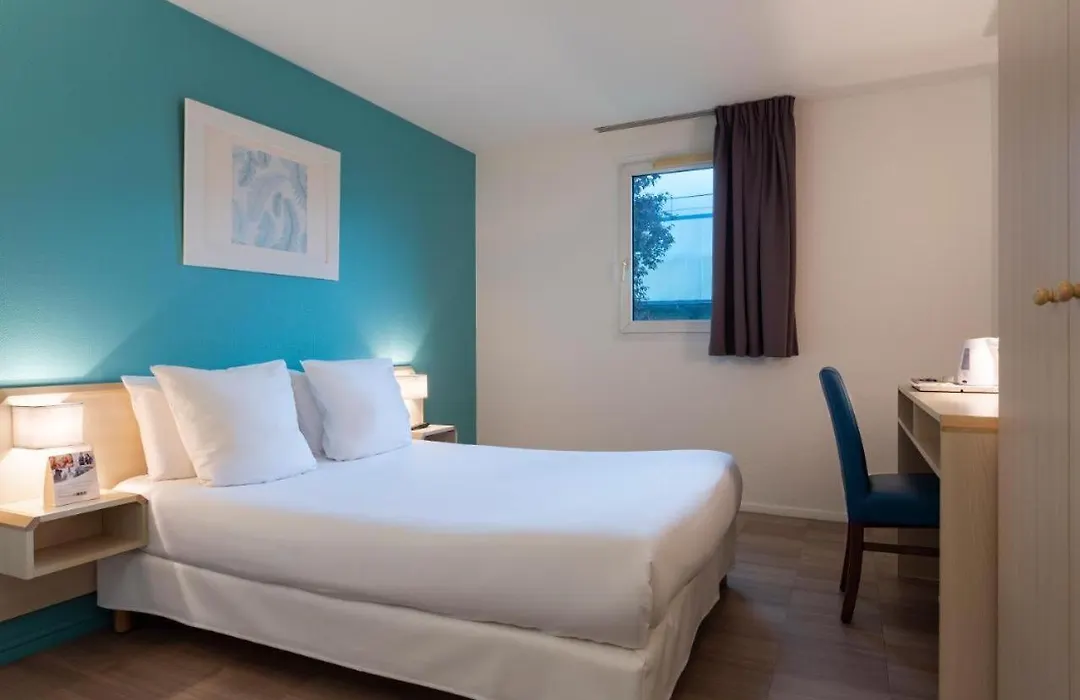 Comfort Hotel Orleans Saran-1