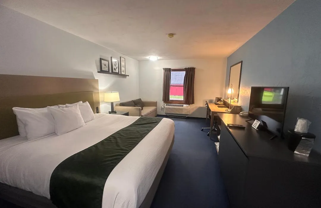 Pictured Rocks Inn And Suites-1