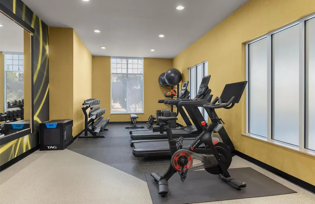 Hilton Garden Inn Ames-1