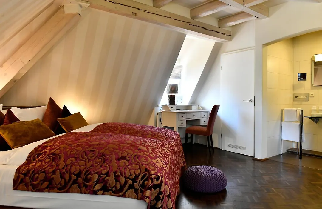 Villa Mittermeier, Hotellerie & Restaurant-1