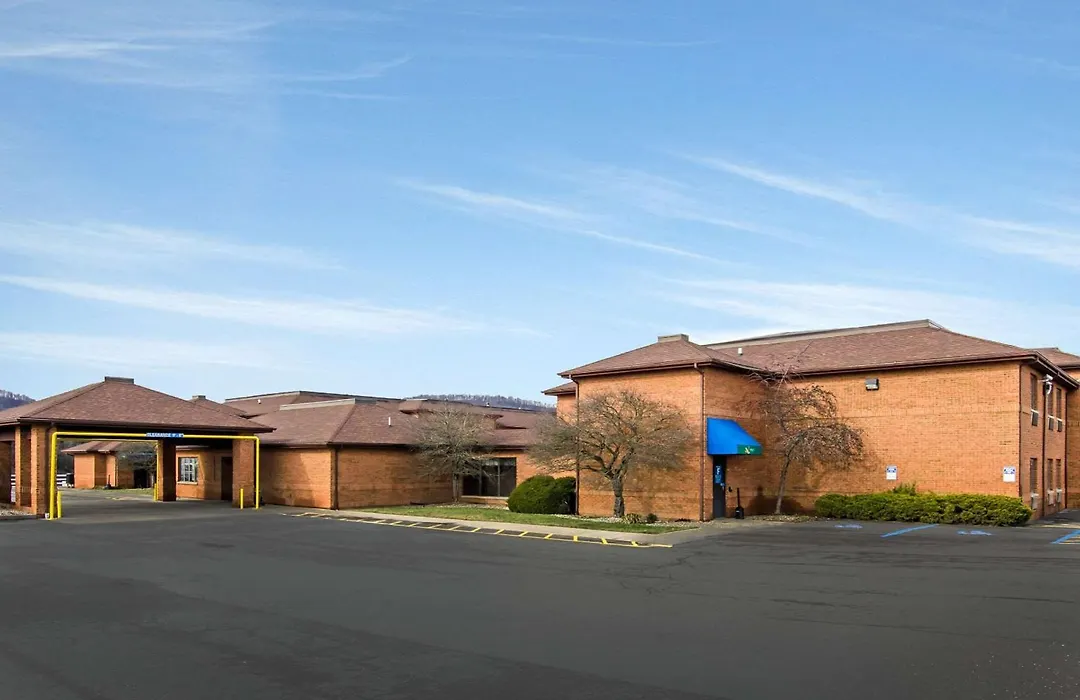 Quality Inn Summersville - New River Area-1
