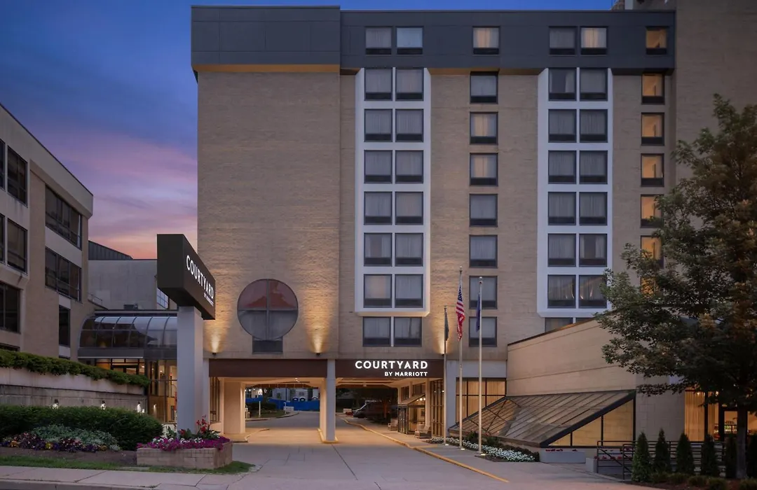 Courtyard By Marriott Pittsburgh University Center-1