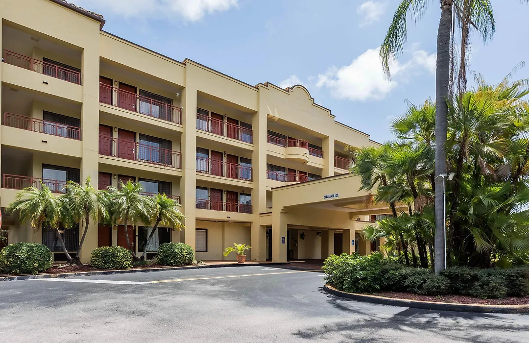 Boca Suites Deerfield Beach; Surestay Collection By BW-1